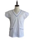 Das mulheres médicas dos uniformes do trabalho da lavagem fácil branca os cuidados esfregam o terno uniforme 